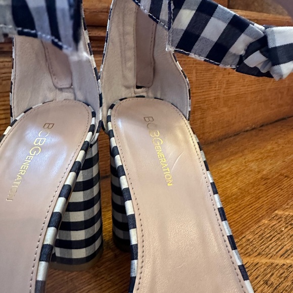 BCBG Faedra 8.5 Navy White Gingham Check Shoes Heels Sandals WORN ONCE! - Picture 6 of 10